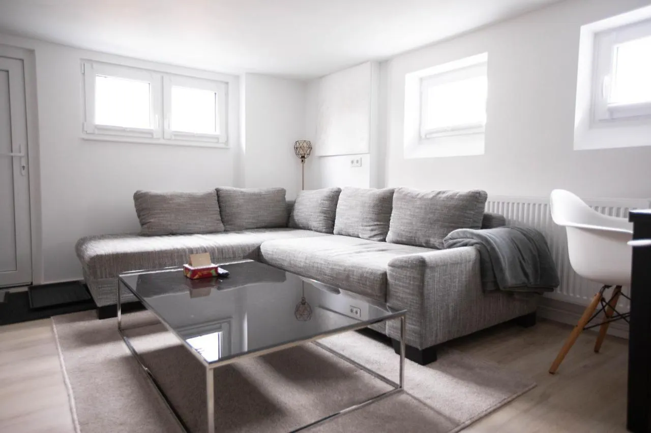 80Qm - 4 Rooms - Private Parking - Keller-Basement - Mallibase Apartments Hannover